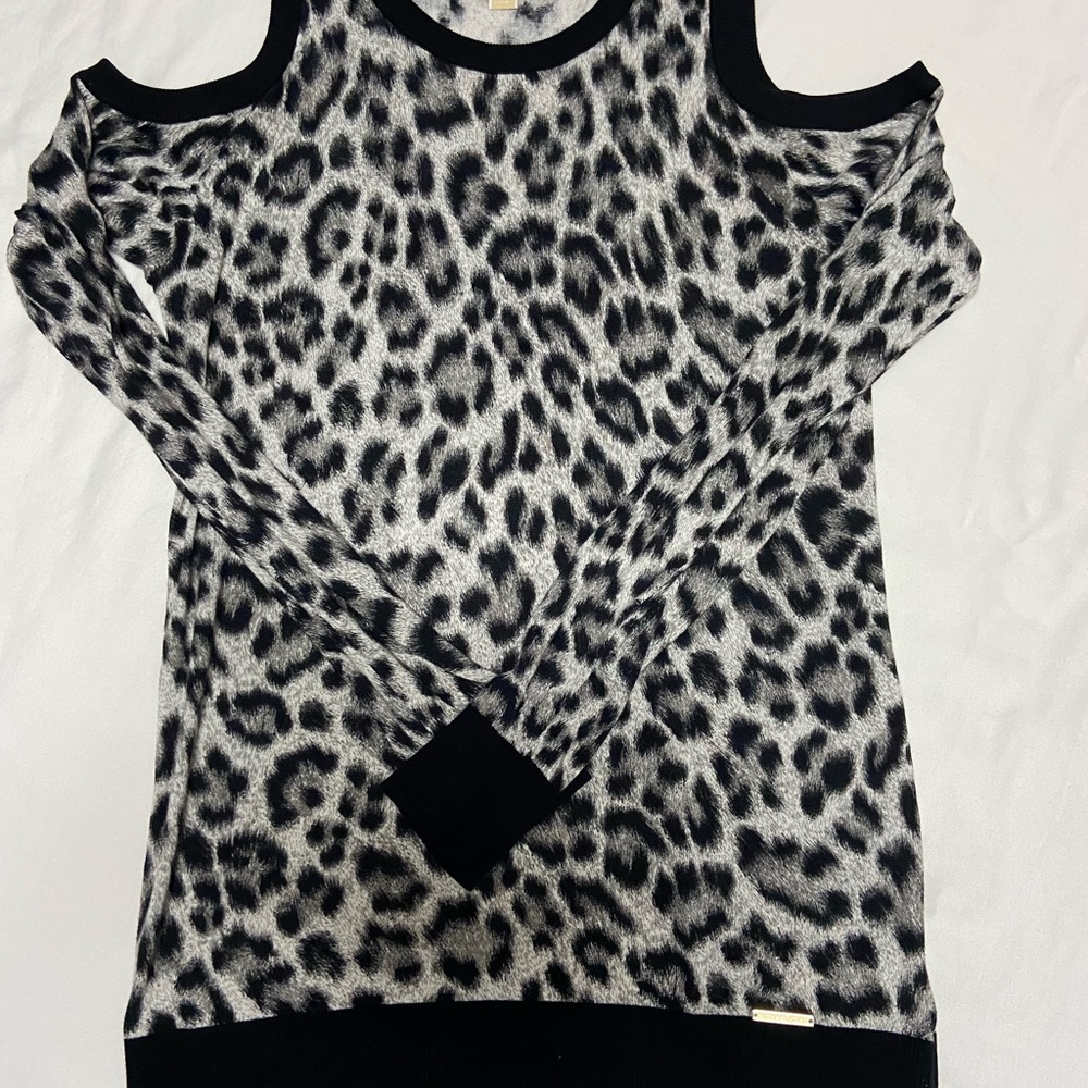 Michael Kots ladies top black gray white animal print cold shoulder ls top M $99